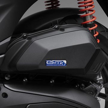 Động cơ của Honda SH 160i 2024 là eSP+ thế hệ mới với 4 van, mạnh mẽ.