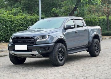 Ford Raptor 2023 hội tụ đầy đủ yếu tố của một mẫu xe offroad thật thụ