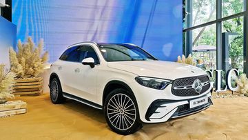 Cặp đôi Mercedes GLC 300 4Matic và 4Matic Coupe 2024 tiếp tục đóng góp vào sự thành công của dòng SUV hạng sang của Mercedes-Benz, đưa nó lên vị thế dẫn đầu trong phân khúc.