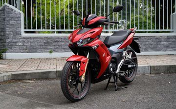 Honda Winner X 2023 vẫn tiếp tục nhận được nhiều lời khen ngợi với thiết kế thể thao, lấy cảm hứng từ các mẫu xe phân khối lớn.