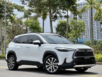 Toyota Corolla Cross 2023 đã mang lại một cái nhìn mới mẻ hơn, đẩy lùi giới hạn của xe Toyota trong quá khứ