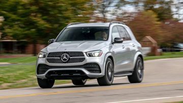 Thế hệ thứ 4 của Mercedes GLE-Class mang lại diện mạo hấp dẫn, nội thất tiện nghi và sở hữu hàng loạt công nghệ tiên tiến hàng đầu hiện nay