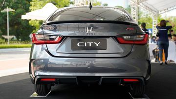 Phiên bản RS của Honda City 2023 có cản sau mới với thiết kế hầm hố