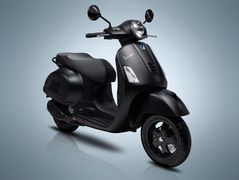 Vespa GTS Notte 300cc