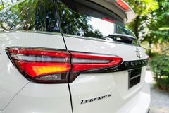 Đèn hậu LED trên Toyota Fortuner 2022 mang lại vẻ đẹp sắc sảo và cuốn hút