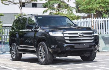 Mặc dù không bán được như Vios, Innova hay Fortuner, nhưng Land Cruiser vẫn là biểu tượng không thể thay thế của Toyota.