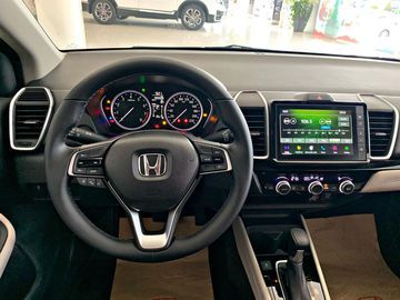 Vô lăng được bọc da trên Honda City L 2022