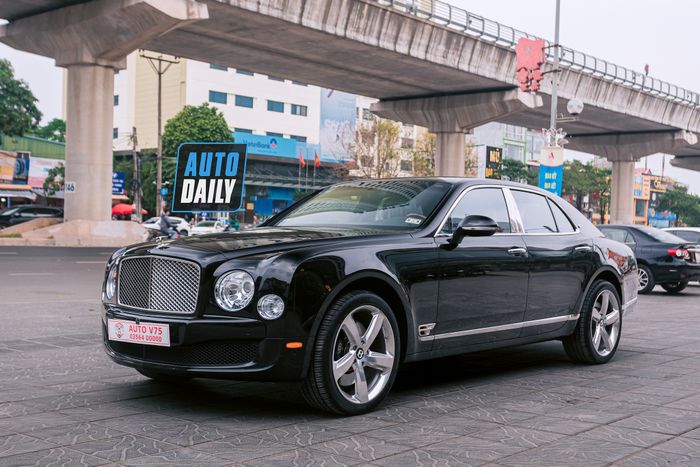 Bentley Mulsanne duy nhất tại Việt Nam đang rao bán, giá hấp dẫn như S 450 Maybach mới bentley-mulsanne-le-mans-Mytour-23.JPG