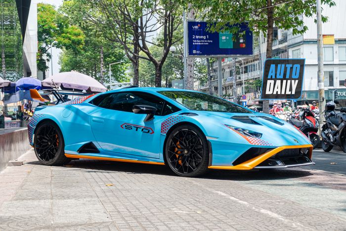 Lamborghini Huracan STJ chính thức ra mắt, chỉ có 10 chiếc được sản xuất trên toàn cầu