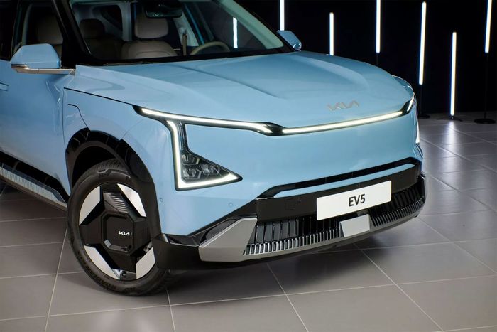 Khám phá từ mọi góc độ của Kia EV5 2025 kia-ev5-6.jpg