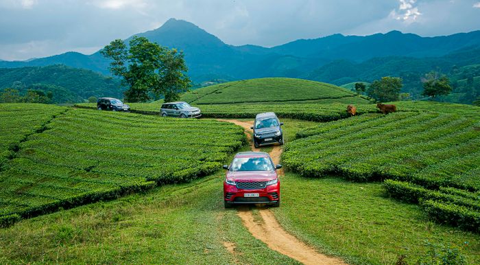 Chinh phục những con đèo, lội suối để săn mây tại Y Tý trên chiếc Land Rover landrover-road-trip-2020-day3-9.JPG