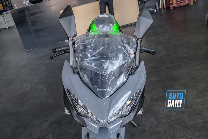 Chọn Kawasaki Ninja 400 2019 hay Honda CBR500R 2019? kawasaki-ninja-400-abs-2019-13.jpg