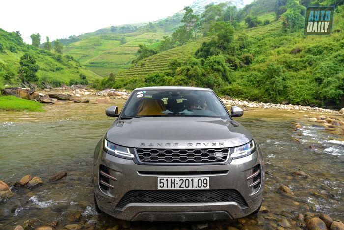 Trèo đèo, lội suối săn mây Y Tý trên chiếc Land Rover dsc-9898.jpg