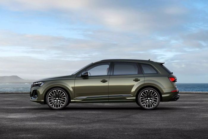 Audi ra mắt Audi Q7 2025, cải tiến ngoại hình và công nghệ 2025-Audi-SQ7-16.webp