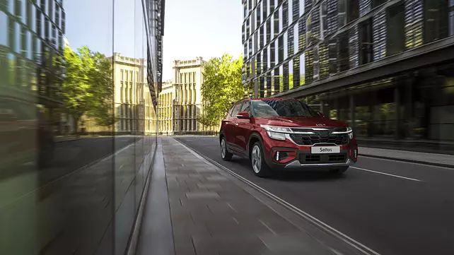 Kia Seltos 2024 ra mắt tại Ấn Độ: Bổ sung tính năng và biến thể mới kia-seltos-right-front-three-quarter0.webp