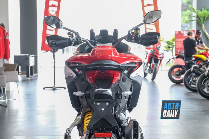 So sánh phiên bản S 2018 và Enduro 2019 của Ducati Multistrada 1260 ducati-multistrada-1260-enduro-2019-20.jpg