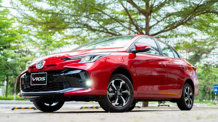 Toyota Việt Nam đã bán được gần 4.000 xe trong tháng 3 năm 2024, Vios tái chiếm vị trí trong Top 10 vios-2.jpg