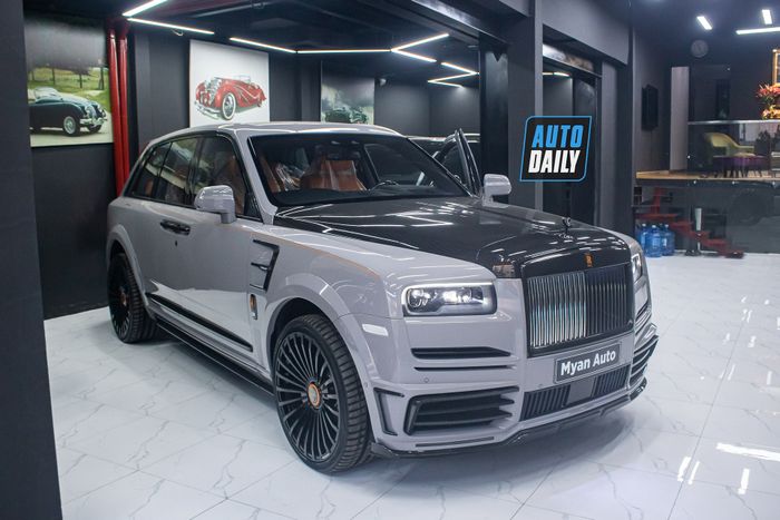 Có gì đặc biệt trên chiếc Rolls-Royce Cullinan độ Mansory triệu đô thứ hai tại Việt Nam? rollsroyce-cullinan-mansory-Mytour-19.JPG