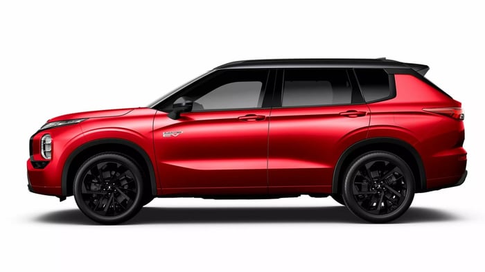 Mitsubishi Outlander GSR phiên bản đỉnh cao nhất 2024-mitsubishi-outlander-phev-gsr-australia-3-2048x1152.webp