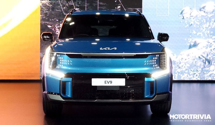 KIA EV9 ra mắt tại Thái Lan, giá từ 97.700 USD 14-kia-ev9-2024-thailand.jpg