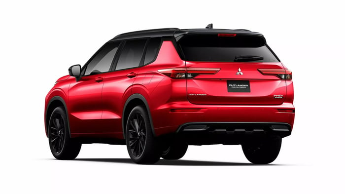 Mitsubishi Outlander GSR phiên bản đỉnh cao nhất 2024-mitsubishi-outlander-phev-gsr-australia-2-2048x1152.webp