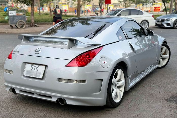 Chiếc xe thể thao Nissan 350Z đã đến với ông Đặng Lê Nguyên Vũ, có giá gần 1 tỷ đồng nissan-350z-Mytour-6.jpg