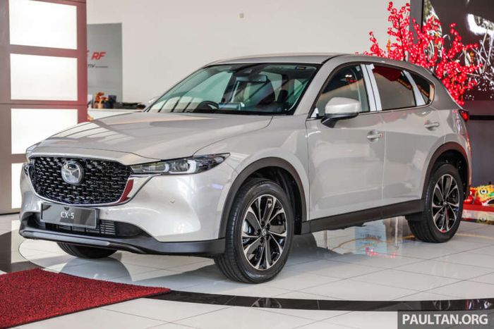 Mazda CX-5 phiên bản nâng cấp năm 2024 ra mắt tại Malaysia, có giá từ 30.560 USD