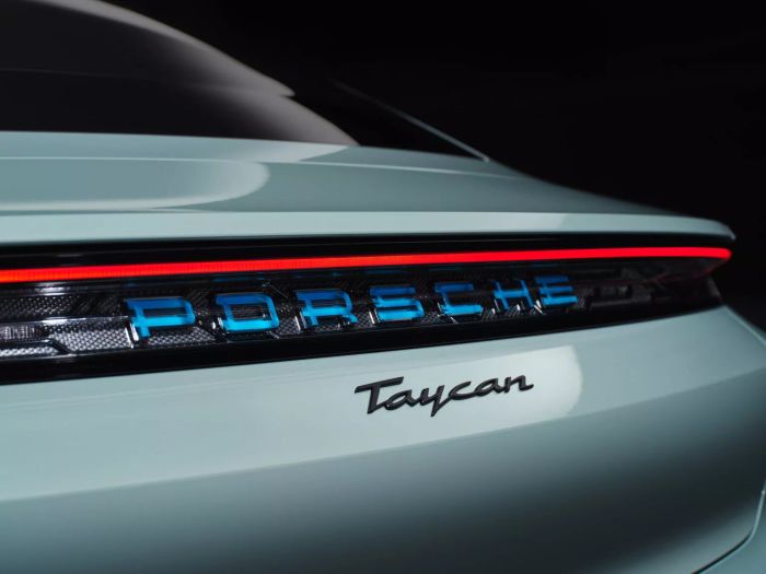 Porsche Taycan 2025 ra mắt: Mạnh mẽ hơn, giá từ 101.395 USD 2025-porsche-taycan-9-1536x1152.webp