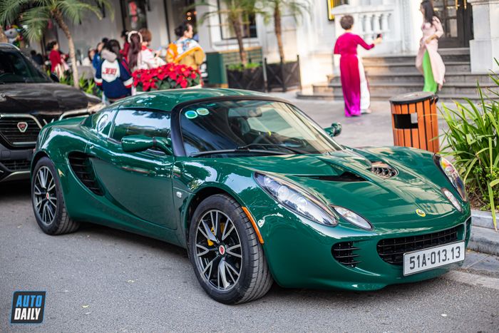 Siêu xe thể thao Lotus Elise S2 độc nhất Việt Nam đã có chủ mới, người mới sở hữu cũng đã sở hữu một dàn xe trị giá hàng tỷ đồng lotus-elise-s2-Mytour-1.JPG