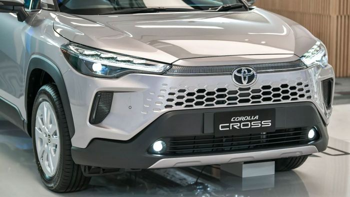 Hình ảnh chi tiết của Toyota Corolla Cross 2024 phiên bản 1.8 Sport Plus 2024-toyota-corolla-cross-18-sport-plus-4.jpg