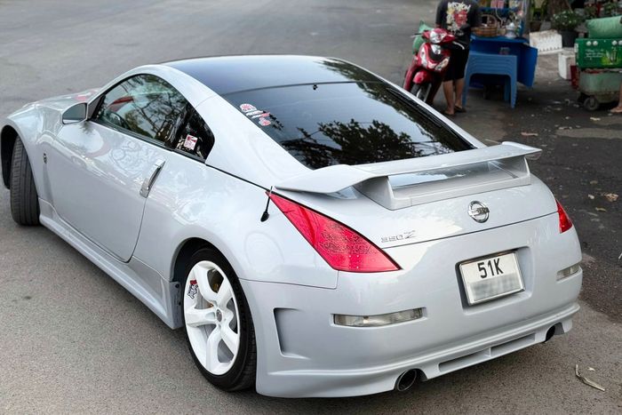 Chiếc xe thể thao Nissan 350Z đã đến với ông Đặng Lê Nguyên Vũ, có giá gần 1 tỷ đồng nissan-350z-Mytour-12.jpg