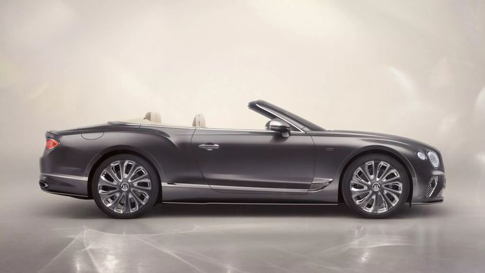 Bentley trang trí kim cương và vàng trắng lên chiếc Continental GTC phiên bản độc nhất