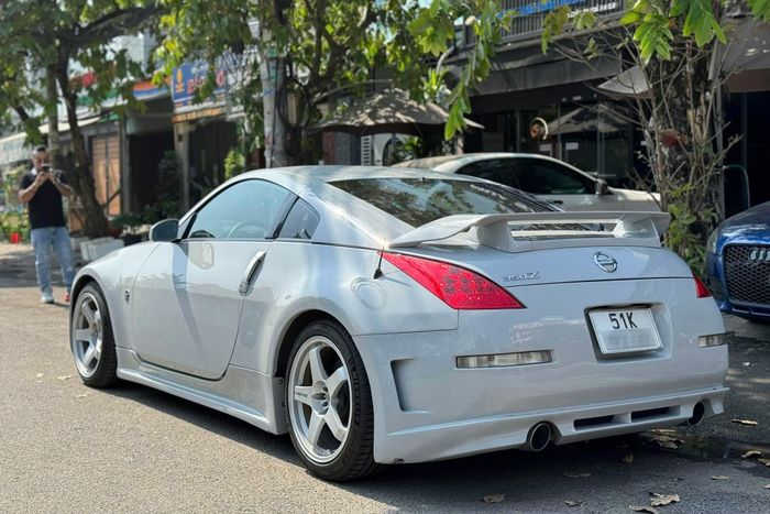 Chiếc xe thể thao Nissan 350Z đã đến với ông Đặng Lê Nguyên Vũ, với giá gần 1 tỷ đồng nissan-350z-Mytour-2.jpg