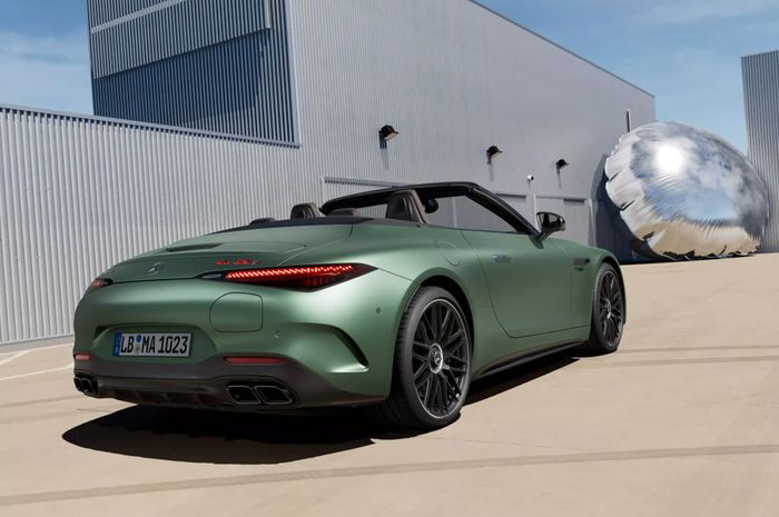 Mercedes-AMG SL 63 S E Performance chính thức ra mắt: Đối thủ mới trong thế giới siêu xe sl-63-s-e-performance-Mytour-8.jpg
