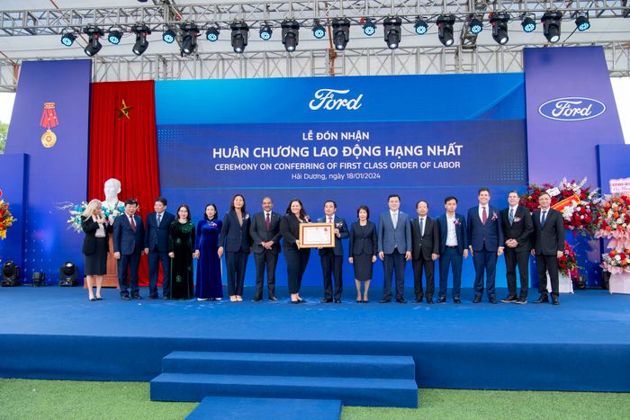 Ford Việt Nam nhận Huân chương Lao động hạng Nhất và thiết lập kỷ lục bán hàng trong năm 2023