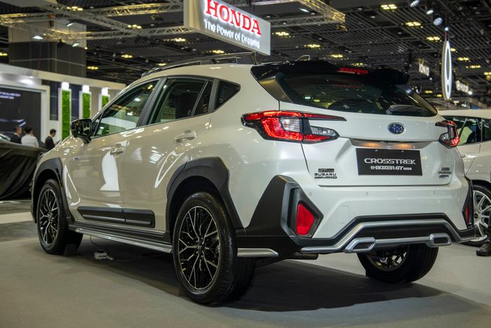 Subaru Crosstrek phiên bản GT 2024: Đẳng cấp hơn, thể thao hơn subaru-crosstrek-e-boxer-hybrid-gt-edition-7.JPG