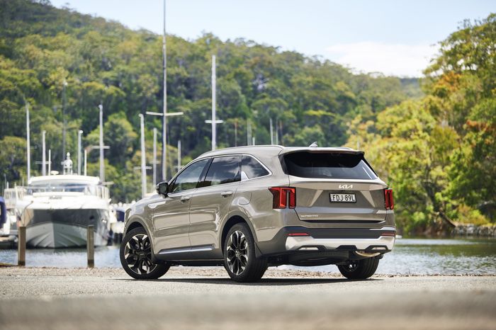 Kia Sorento Facelift 2024 chính thức ra mắt tại Australia với cung cấp động cơ xăng và diesel, sắp có mặt tại Việt Nam 2024-kia-sorento-launched-with-gasoline-and-diesel-power-1.jpg