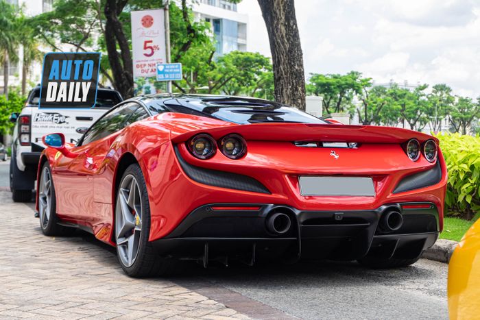 Ngạc nhiên trước giá bán trước đây của chiếc Ferrari F8 của Minh Nhựa, không kém cạnh xe mới sau 4 năm ferrari-f8-cu-Mytour-9.jpg