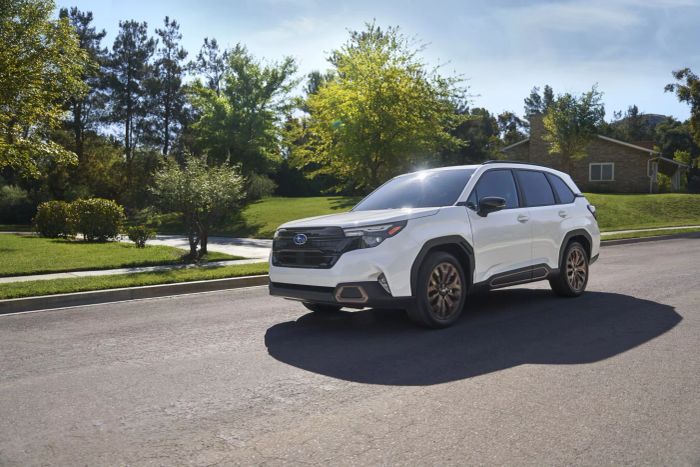 Subaru Forester 2024 ra mắt với diện mạo mới nam tính hơn subaru-forester-9.webp