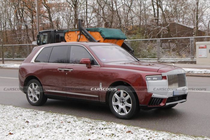 Bản Nâng Cấp Rolls-Royce Cullinan 2024 Lộ Diện, Đầy Bất Ngờ với cullinan-facelift-Mytour-2.jpg