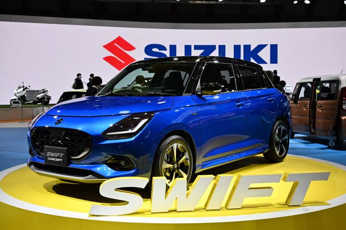 Suzuki Swift 2024 chính thức ra mắt, bổ sung trang bị nhưng vẫn giữ nguyên tính năng phanh tay cơ suzuki-swift-2024-Mytour-8.jpg