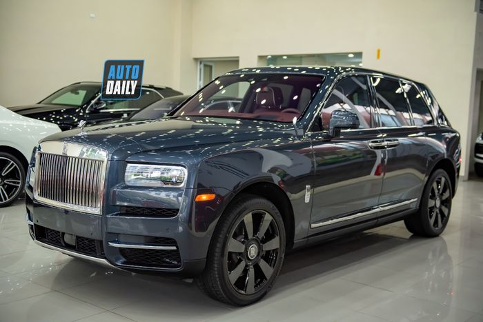 Bản Nâng Cấp Rolls-Royce Cullinan 2024 Lộ Diện, Với Những Thay Đổi Độc Đáo cullinan-facelift-Mytour-10.JPG