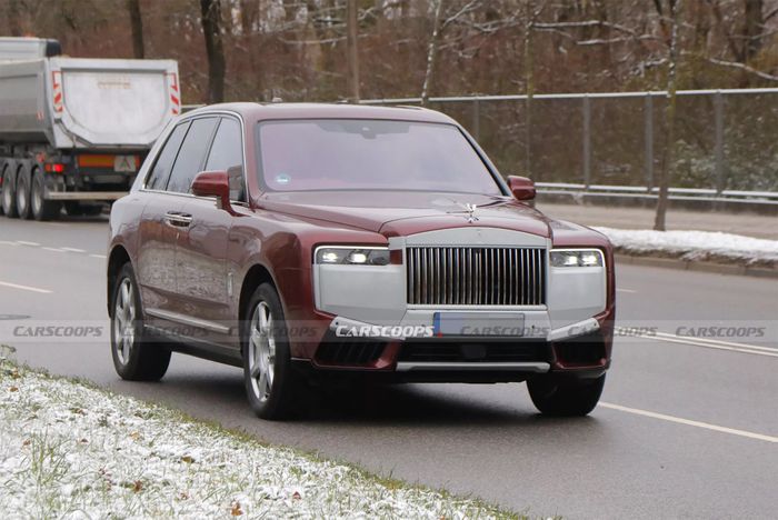 Bản Nâng Cấp Rolls-Royce Cullinan 2024 Lộ Diện, Với Những Thay Đổi Khá Độc Đáo cullinan-facelift-Mytour-4.jpg