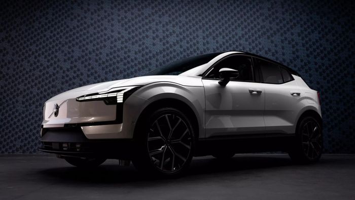 Volvo EX30 2024 đã được giá cố định từ 980 triệu đồng, có thể đi được 442 km mỗi lần sạc. Ảnh: volvo-ex30-Mytour-7.jpg