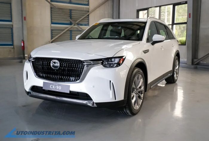 Mazda CX-90 2024 chính thức ra mắt tại Philippines, với giá từ 1,58 tỷ đồng