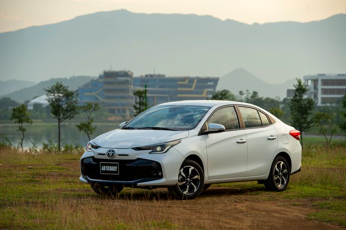 Đánh giá xe Toyota Vios 2023: Sự đổi mới trong thiết kế, đảm bảo an toàn khi vận hành toyota-vios-2023-3.JPG