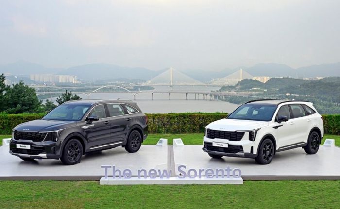 Kia Sorento Facelift 2024 thu hút gấp đôi lượng người mua so với Hyundai Santa Fe 2024 đời mới. Kia Sorento Facelift 2024 chính thức ra mắt: Thiết kế hấp dẫn, nâng cấp công nghệ kia-sorento-facelift1.jpg