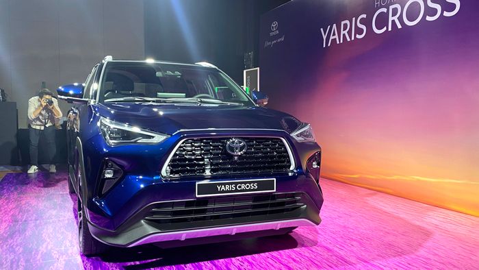 Toyota Yaris Cross 2024 ra mắt chính thức tại Việt Nam, có giá từ 730 triệu đồng (yaris-cross-03.jpg)