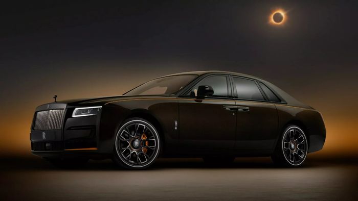 Phiên bản giới hạn của Rolls-Royce Ghost với 25 chiếc đã ra mắt và bán hết trước khi công bố, bao gồm hình ảnh rolls-royce-ghost-Mytour-2.jpg