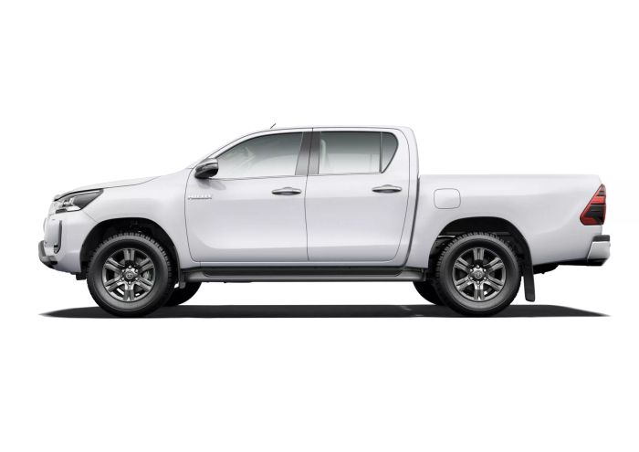 Toyota Hilux 2024 sẽ được cập nhật với công nghệ mới.